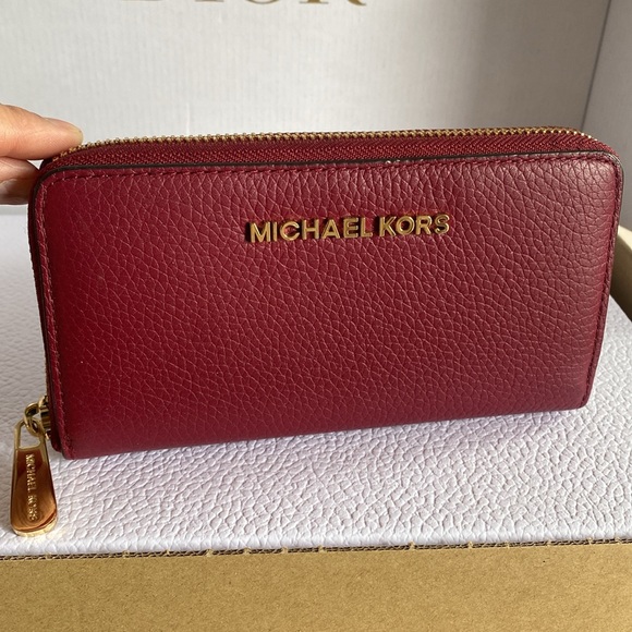 Michael Kors Burgundy Wallet - Picture 4 of 7
